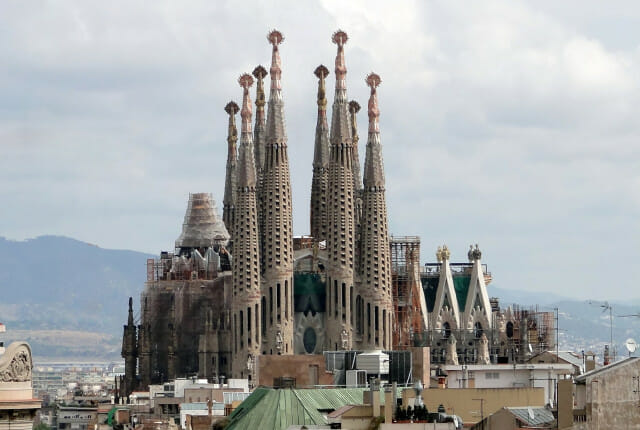 Barcelona: a leader in architecture is now a leader in cannabis